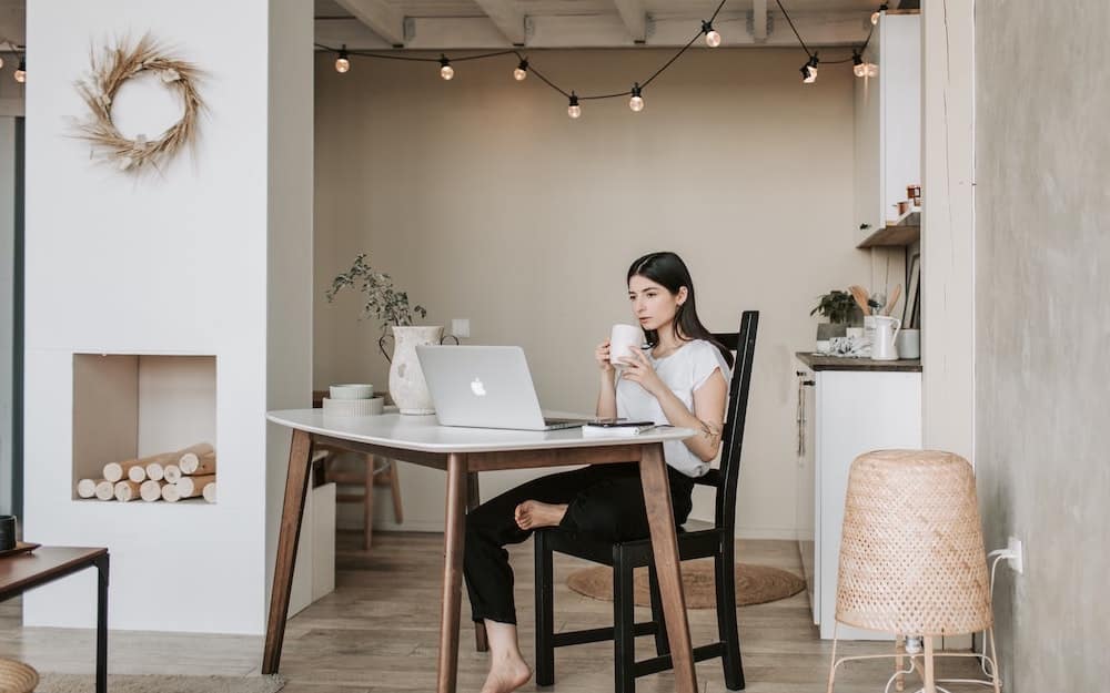 Reasons to Include Videos in your B2B Marketing Strategy